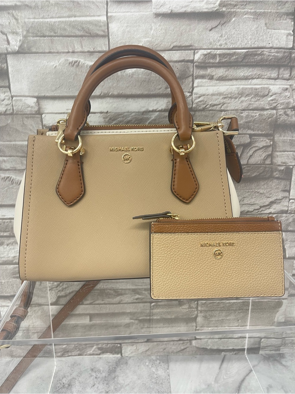 Michael Kors Marilyn Small Colorblock Satchel & Matching Card Case Camel - Picture 1 of 14